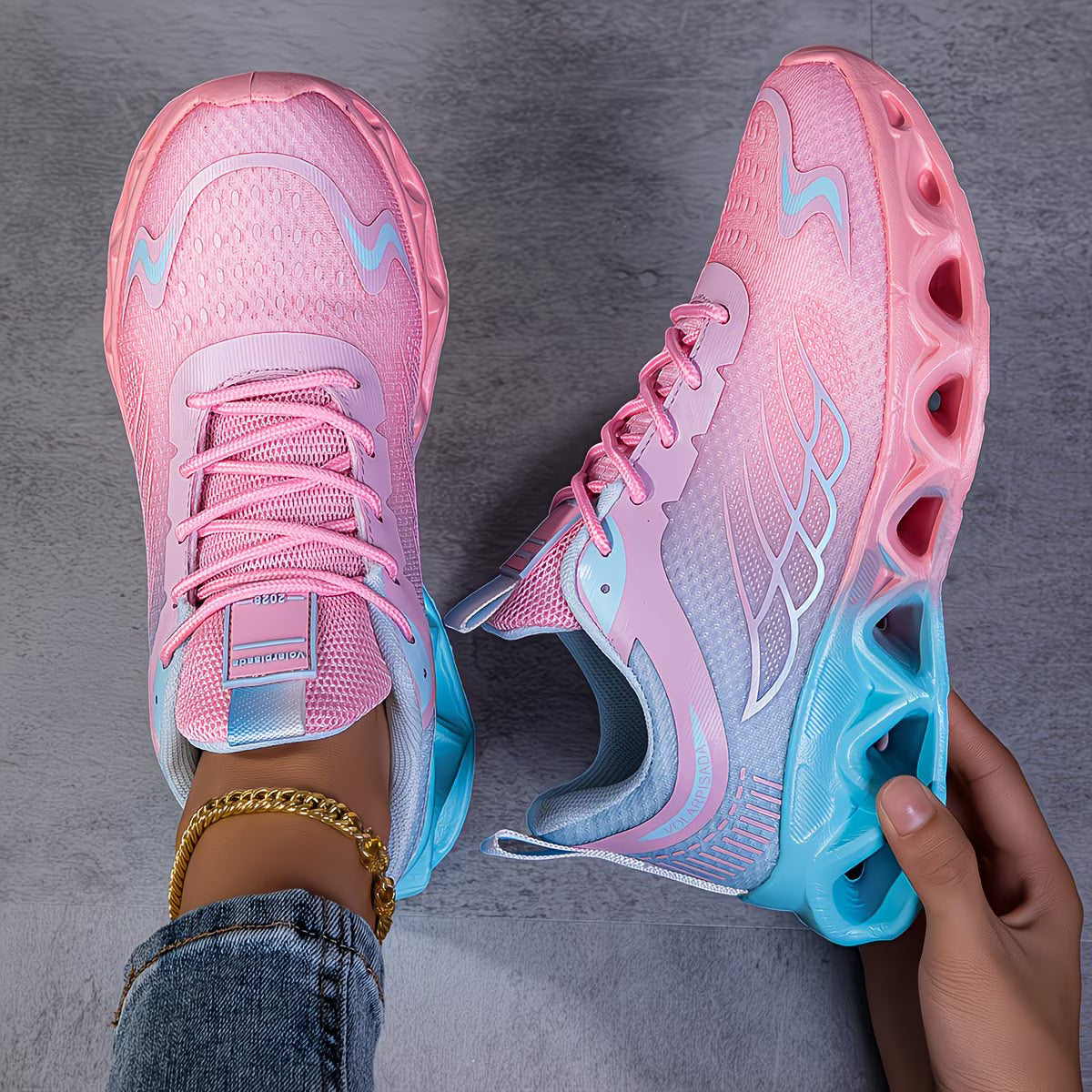 Women’s Lightweight Breathable Running Shoes